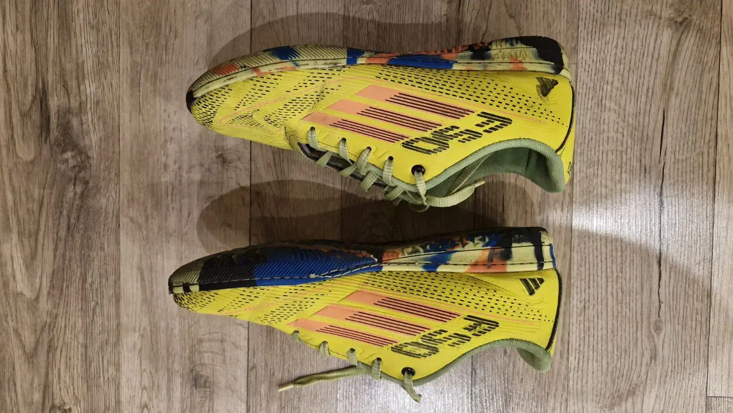 کفش فوتبال سایز ۴۲|کیف، کفش، کمربند|فردیس, خیام غربی|دیوار