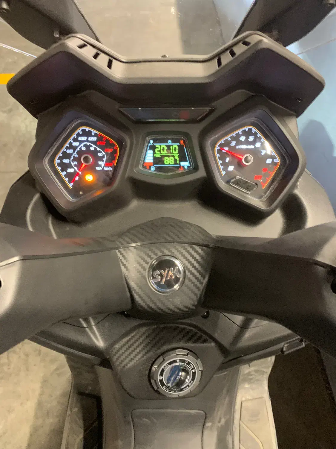 جویمکس|موتورسیکلت|تهران, نیروی هوایی (پیروزی)|دیوار