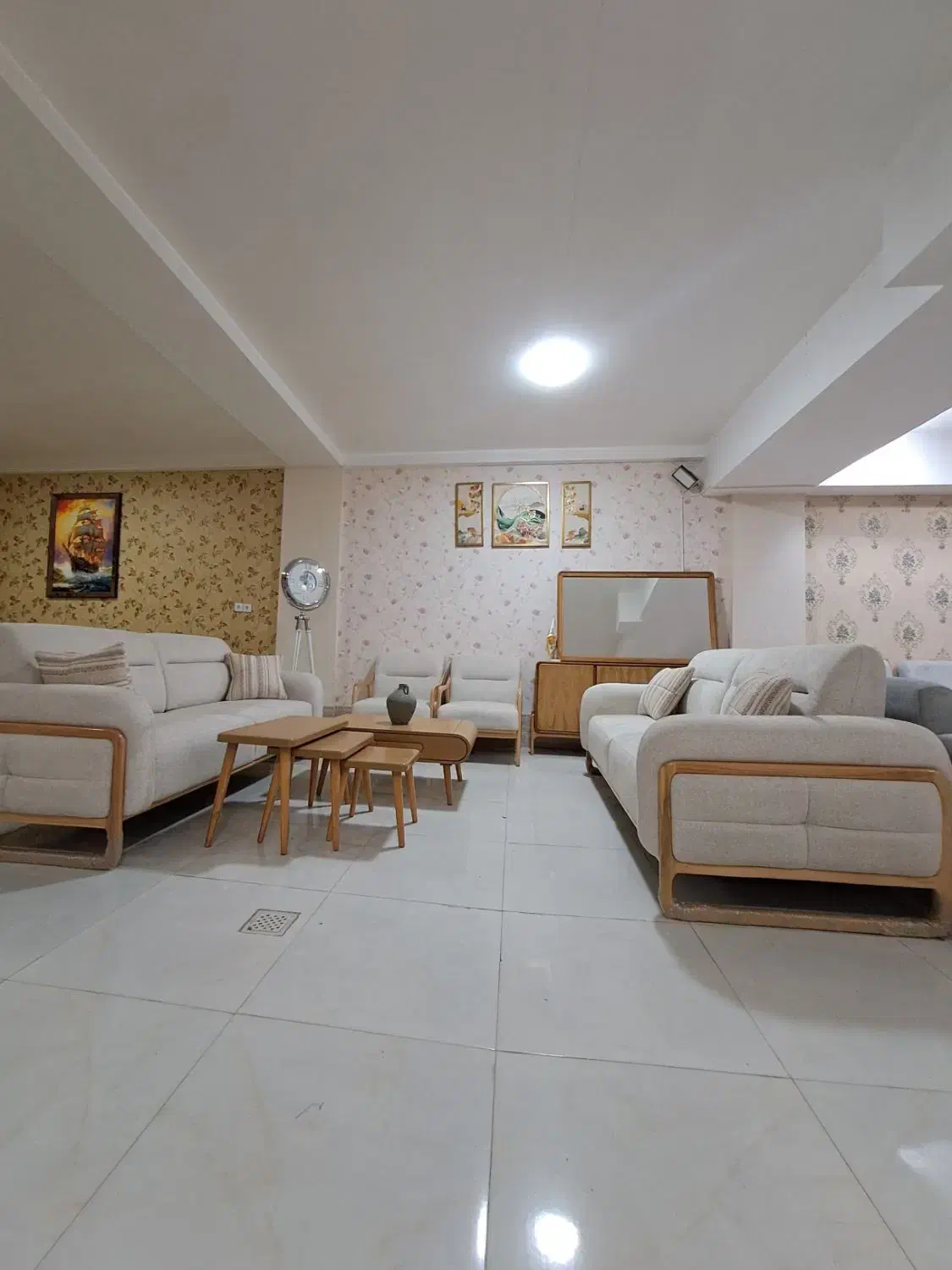 مبل مهیا|مبلمان خانگی و میز عسلی|شاهین دژ, |دیوار