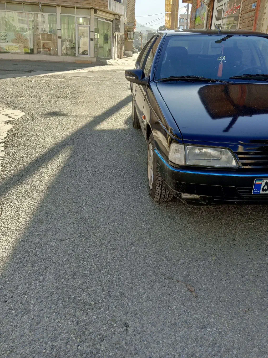 پژو405مشکی|خودرو سواری و وانت|بانه, |دیوار