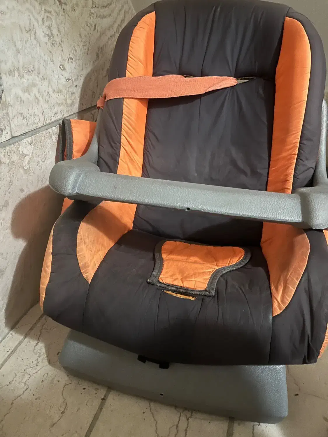 صندلی کودک ماشین|تخت و صندلی بچه|اراک, |دیوار