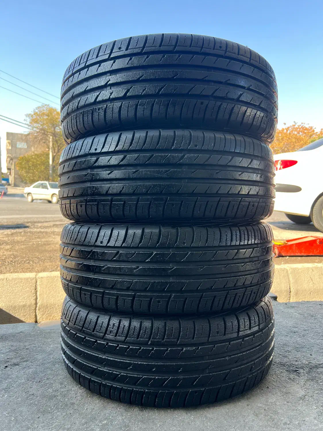 لاستیک فالکن ژاپن بالای ۸۰٪ سایز 205/60/14|قطعات یدکی و لوازم جانبی|تبریز, |دیوار