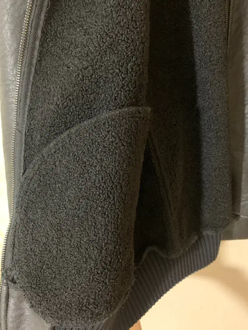 کت چرم خارجی|لباس|کرج, مصباح|دیوار