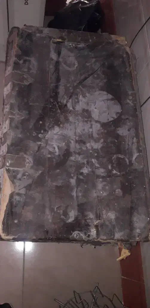 صندوقچه روسی کهنه بی نظیر با رویه چرم|صنایع دستی و سایر لوازم تزئینی|تهران, چیتگر شمالی|دیوار