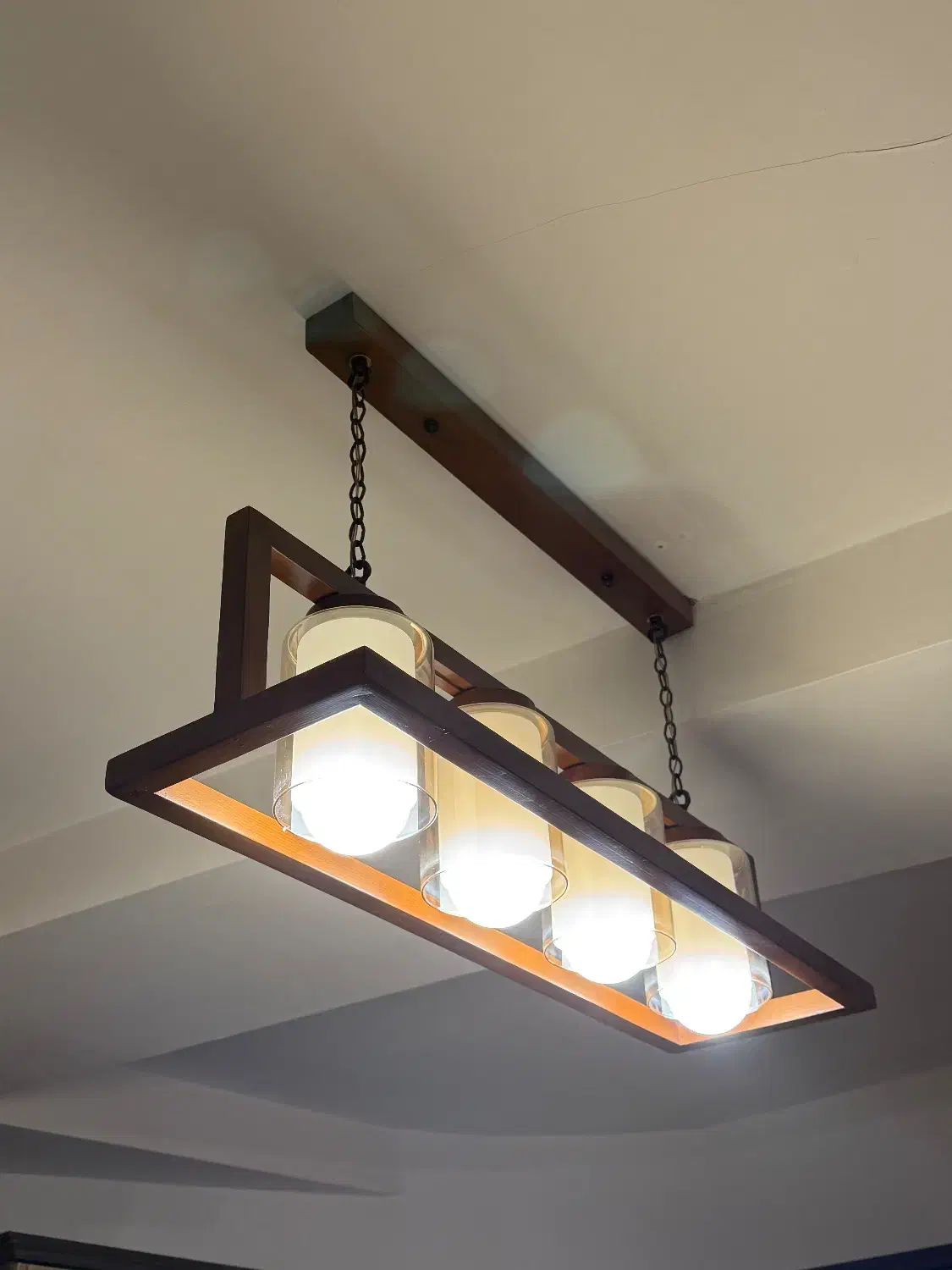 لوستر لاینر چوبی نو|لوستر و چراغ آویز|کرج, باغستان|دیوار