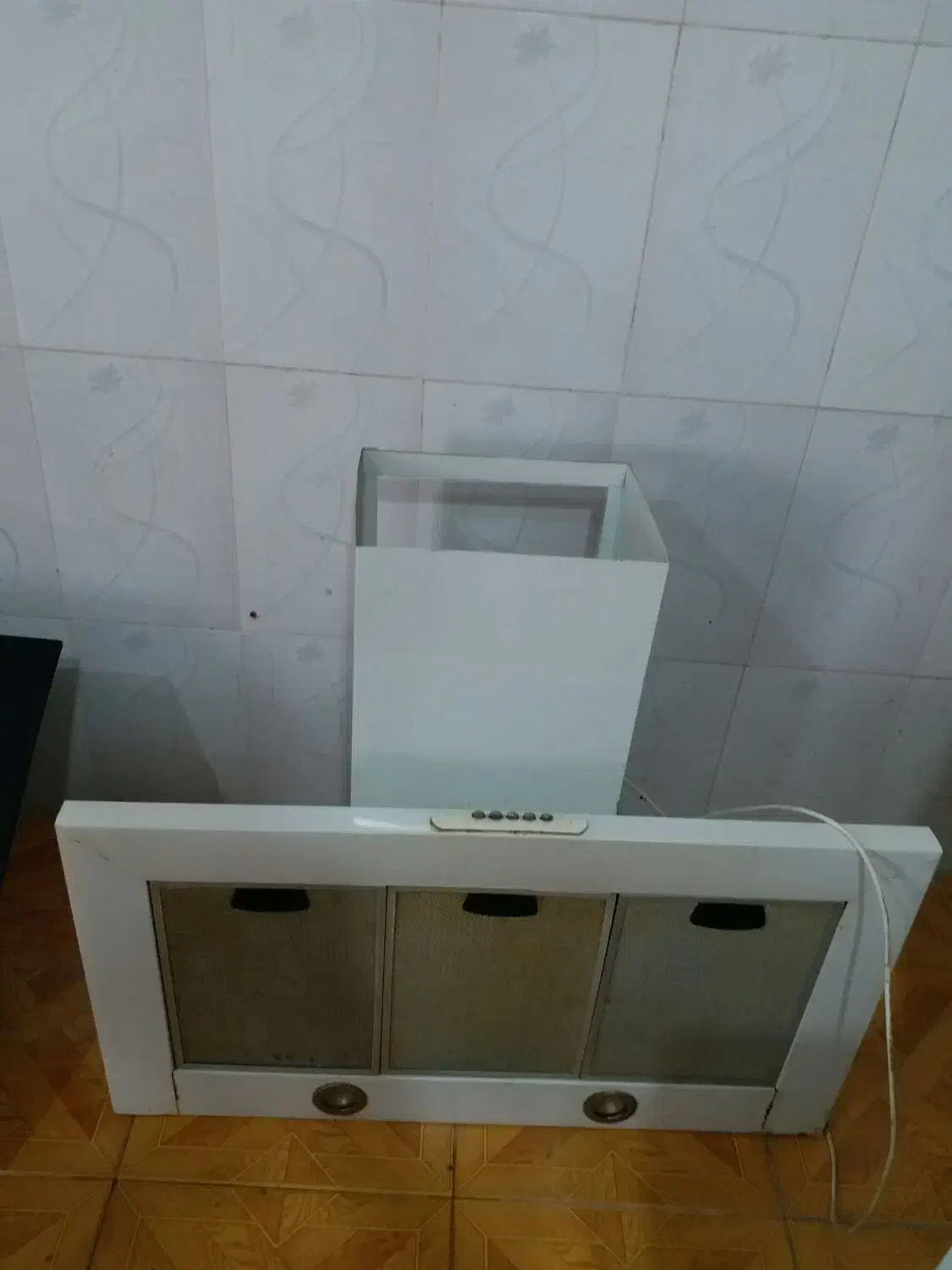 هود  بیمکث|هود|هندیجان, |دیوار