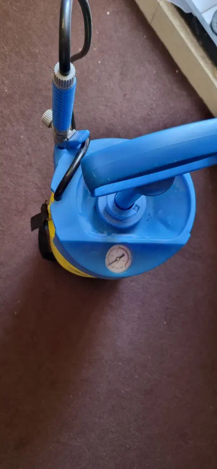 سم پاش ۸ لیتری|خدمات باغبانی و درختکاری|صدرا-فارس, فاز ۱|دیوار