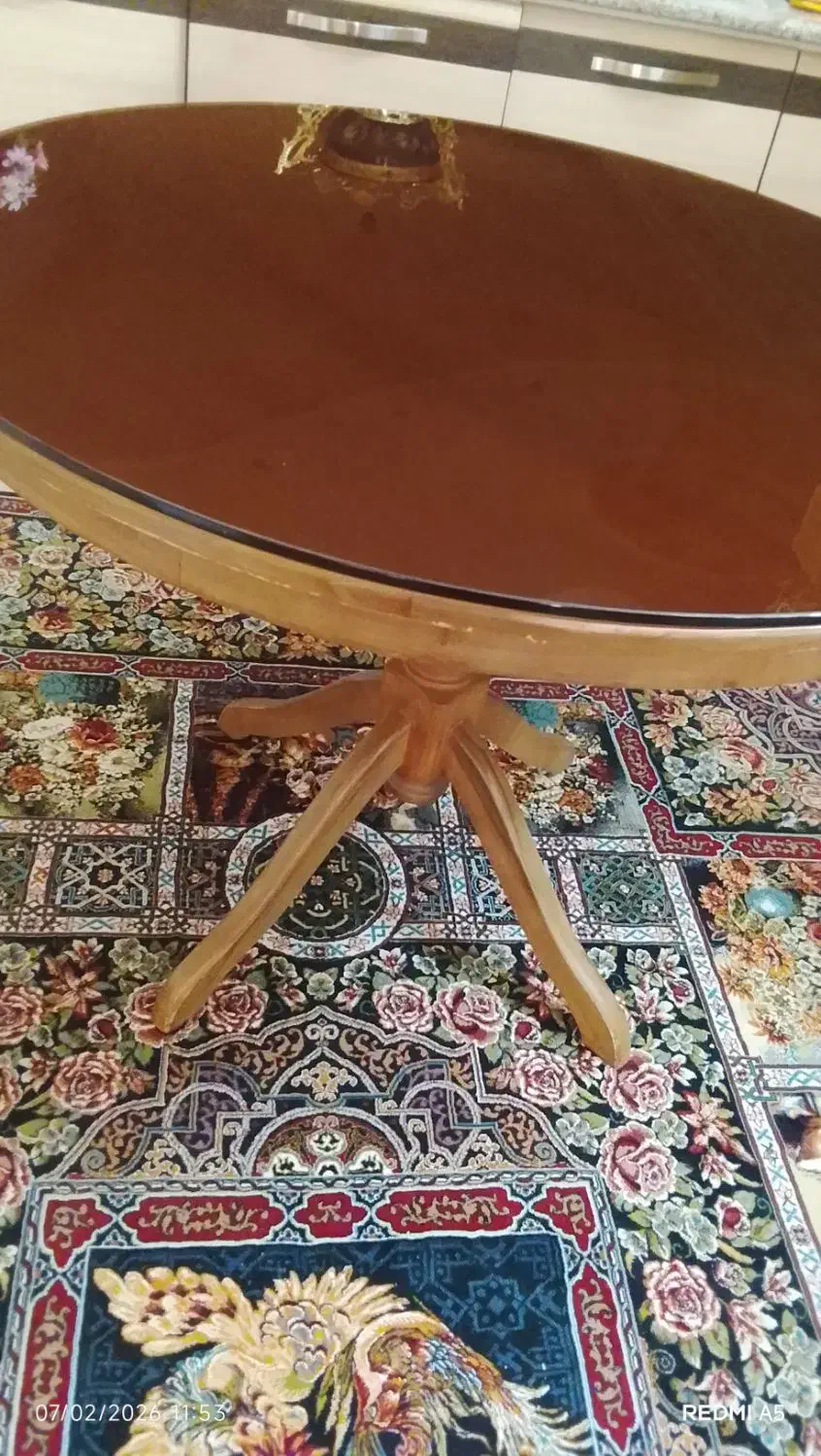 میز گرد ۴نفره|میز و صندلی غذاخوری|قم, بنیاد|دیوار