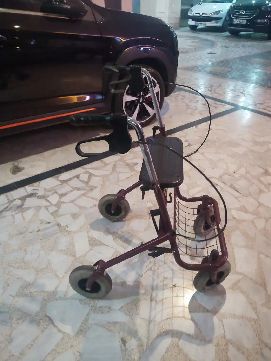 واکر چرخ دار|آرایشی، بهداشتی، درمانی|کرج, دانشگاه آزاد|دیوار