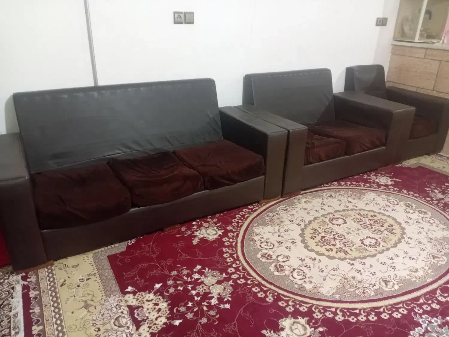 مبل راحتی هفت نفره طرح چرم ولی فوم|مبلمان خانگی و میز عسلی|کاشمر, |دیوار