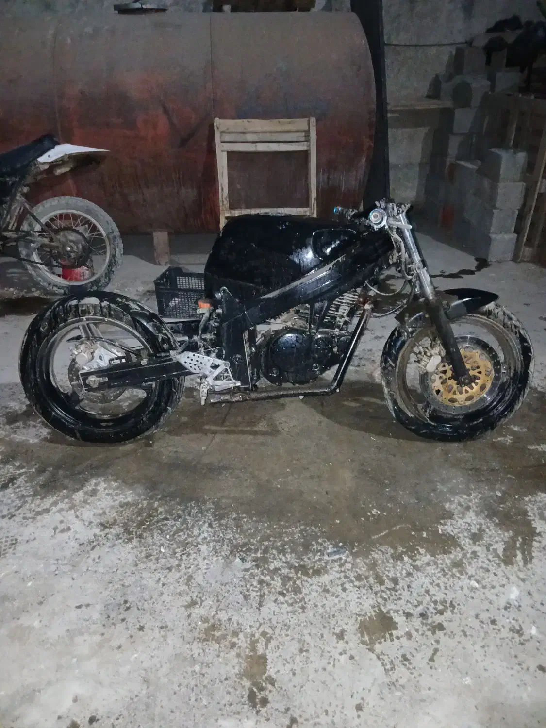 هوندا cbr 250|موتورسیکلت|هشتگرد, طاووسیه|دیوار