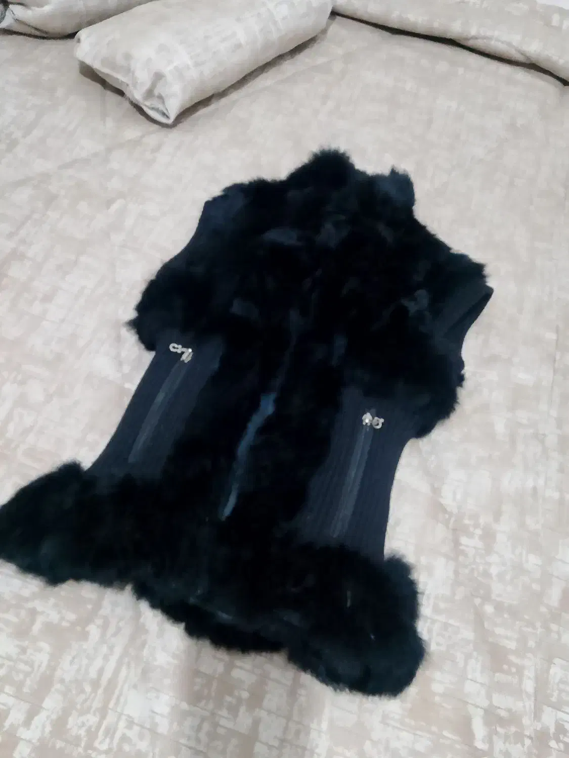 جلیقه|لباس|زاهدان, |دیوار