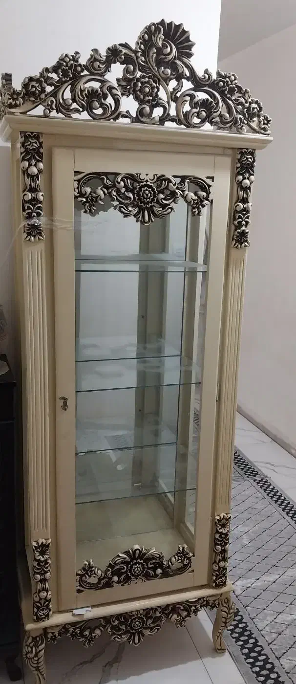 بوفه و ویترین|بوفه، ویترین، کنسول|اندیشه, اندیشه فاز ۱|دیوار