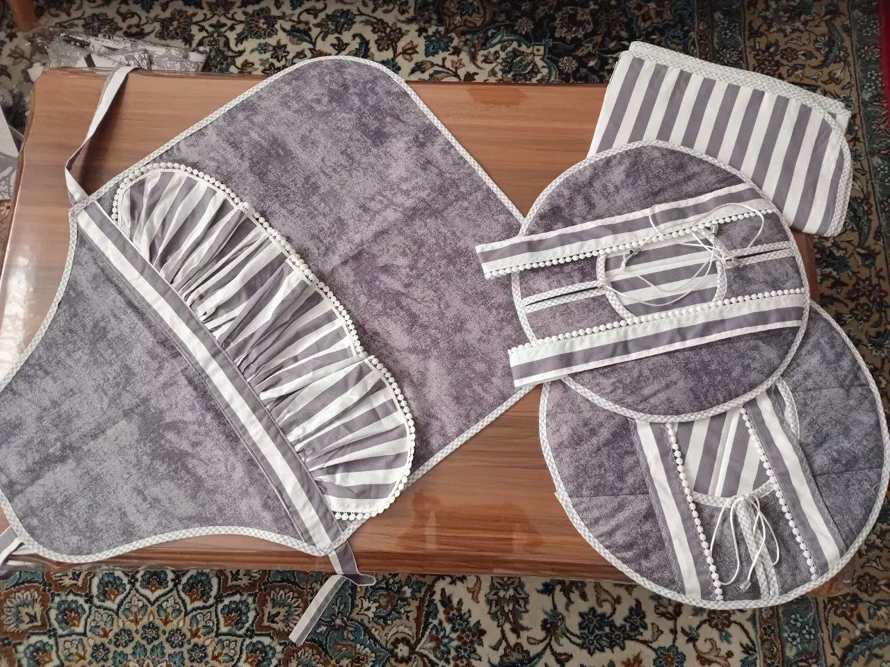 فروش منسوجات اشپزخانه و انواع سرویس اشپزخانه|سفره، حوله، دستمال آشپزخانه|ممقان, |دیوار