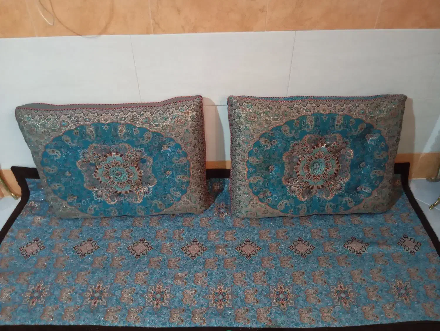 پشتی با تشک|پشتی|پاکدشت, پاکدشت (مامازند)|دیوار