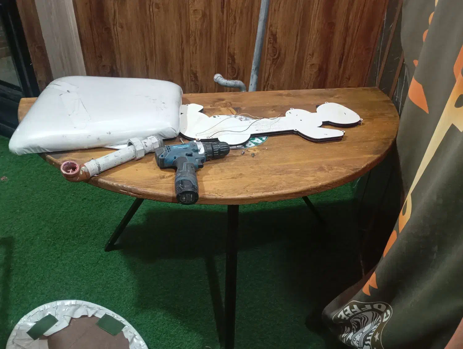 میز|میز تحریر و کامپیوتر|زنجان, |دیوار