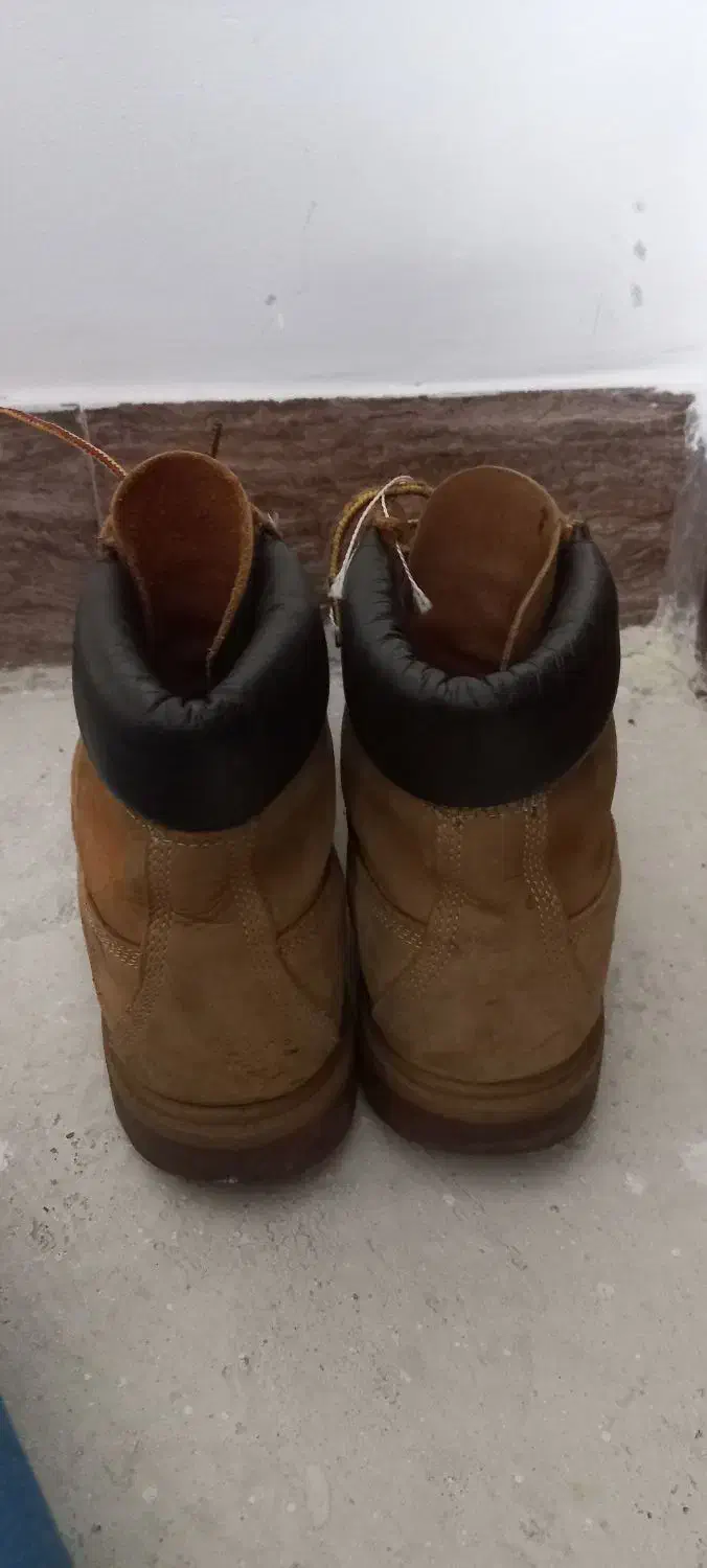 بوت چرم خارجی کوهنوردی|کوهنوردی و کمپینگ|نسیم‌شهر, |دیوار