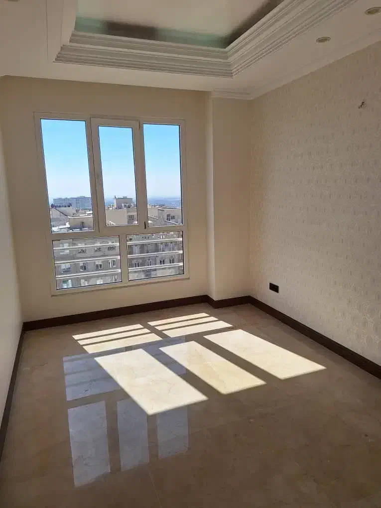 ۱۳۰ متر نوساز فول طبقه ۶ تخلیه شهران