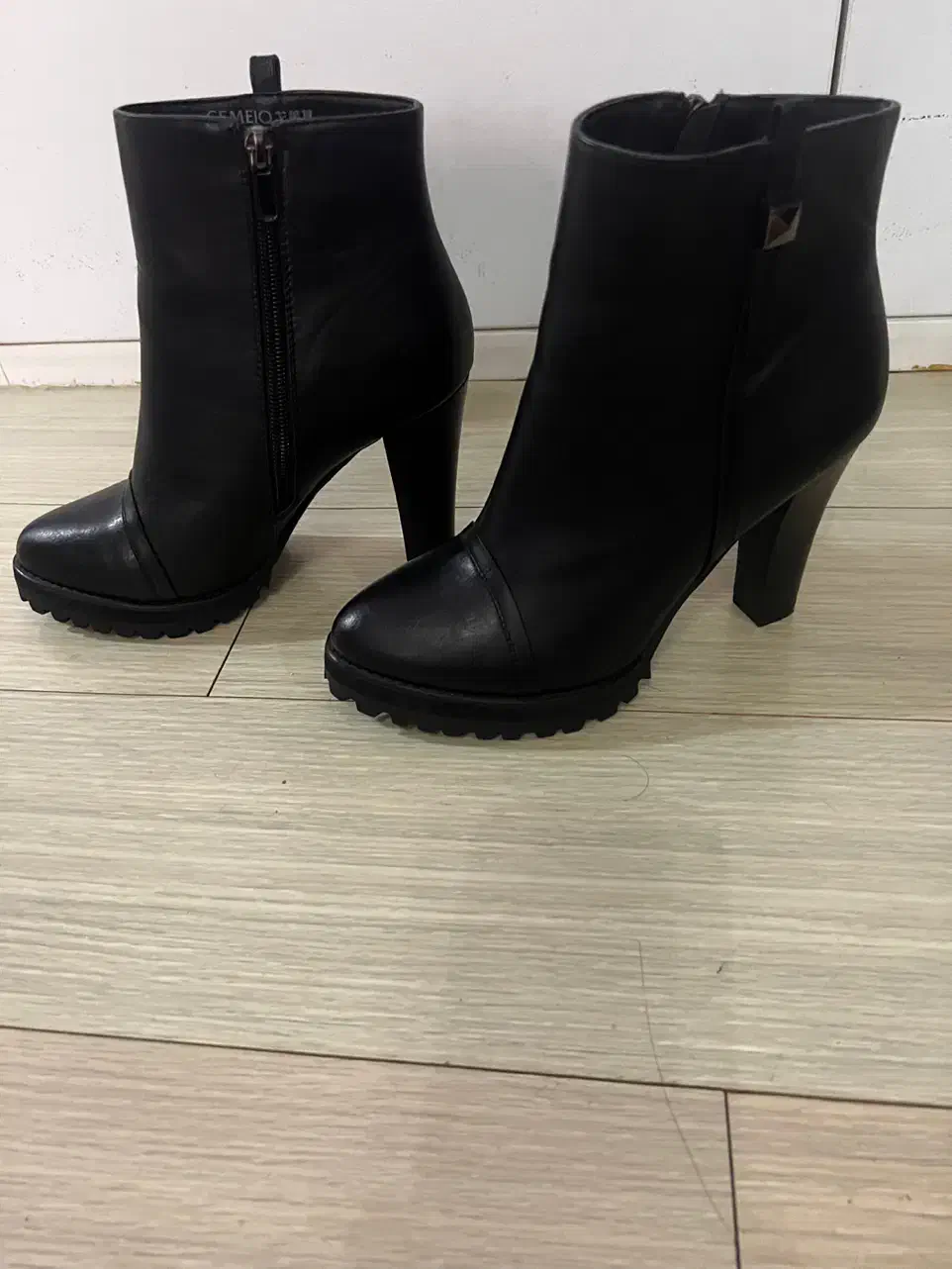 نیم بوت|کیف، کفش، کمربند|سنندج, |دیوار