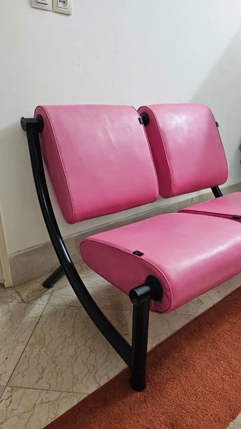 مبل دو نفره فانتزی|مبلمان خانگی و میز عسلی|قم, باجک سه|دیوار