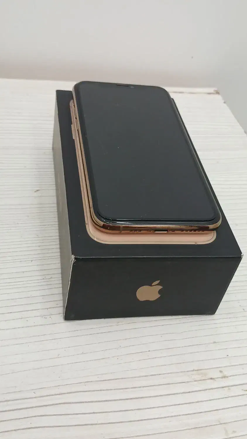 آیفون۱۱پرو|موبایل|تربت جام, بیست متری منبع آب|دیوار