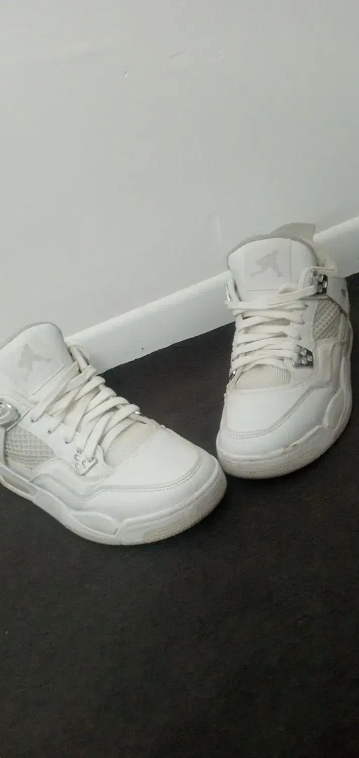 کتونی|کیف، کفش، کمربند|قم, امامزاده ابراهیم|دیوار