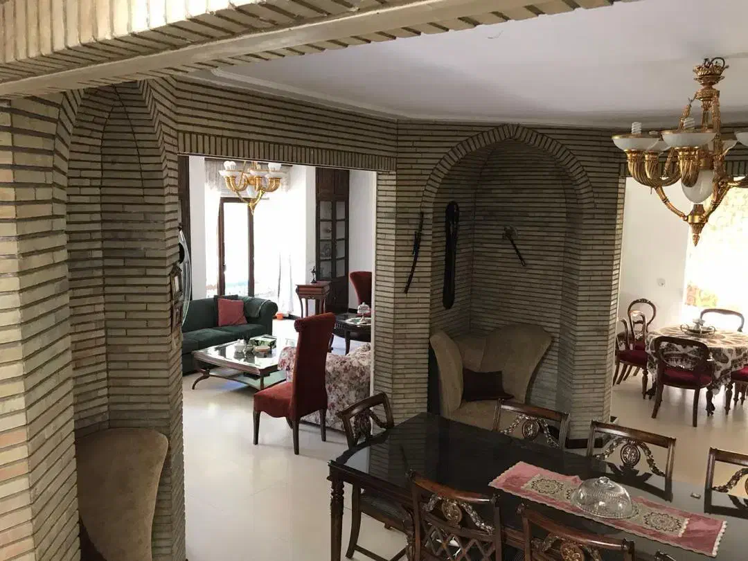 ۷۶۰متر ۵ خواب مستر ۲ طبقه حیاط مشجر استخردار