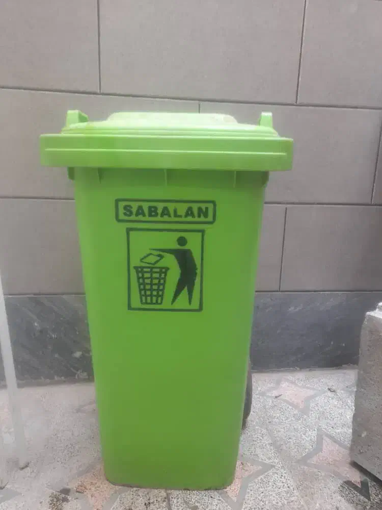 سطل زباله ۱۲۰ لیتری بهمراه قفس کولر گازی|ظروف نگهدارنده، پلاستیکی، یکبارمصرف|اهواز, یوسفی|دیوار