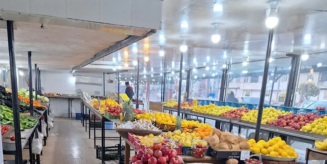 استخدام نیرو کار میوه فروشی حقوق ماهی ۲۵|استخدام خدمات فروشگاه و رستوران|خرم‌آباد (تنکابن), |دیوار