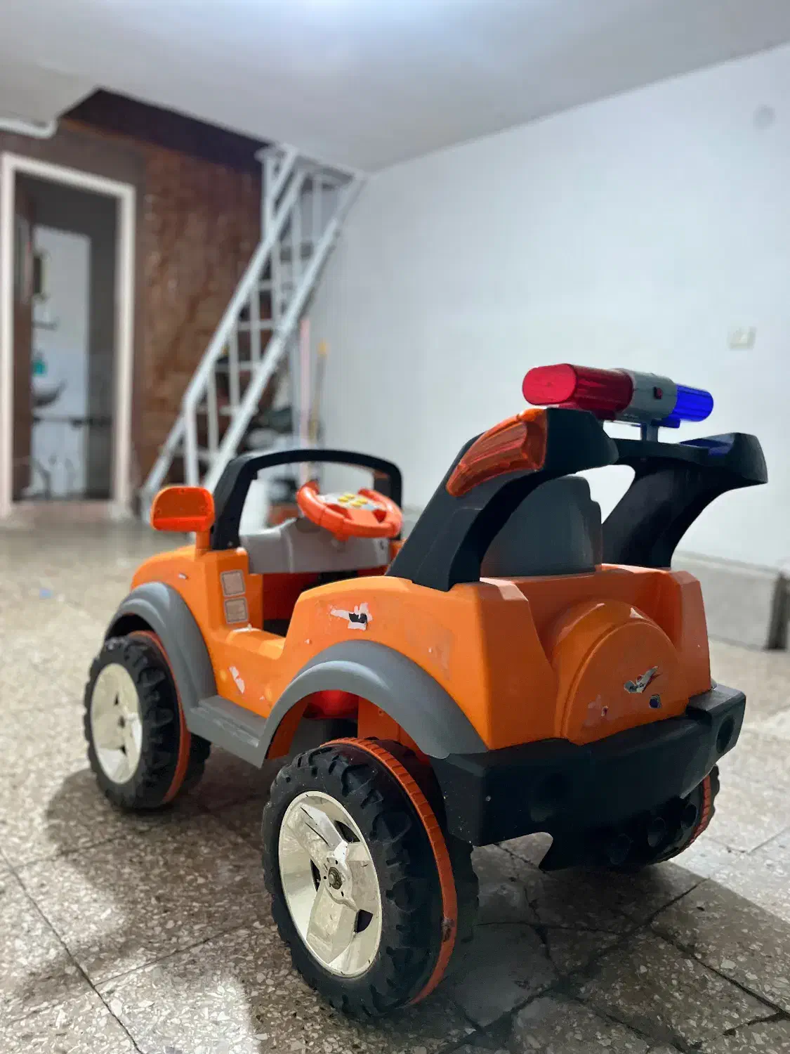 ماشین شارژی پلیس|اسباب‌‌بازی|کرج, کوی امامیه|دیوار