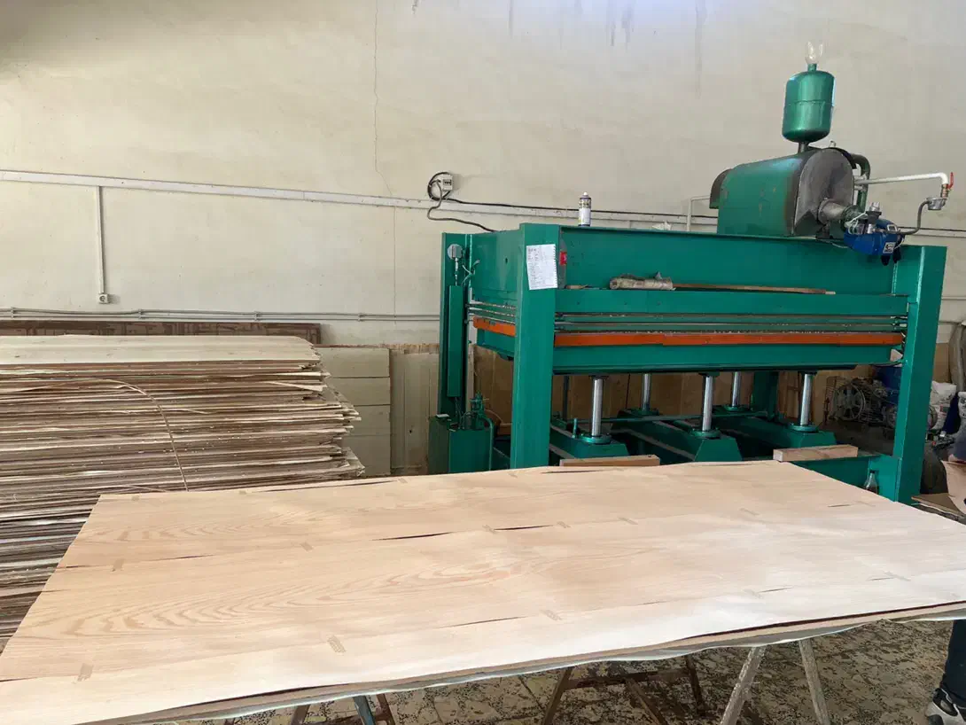 دستگاه پرس گرم نجاری|ماشین‌آلات صنعتی|بابل, |دیوار