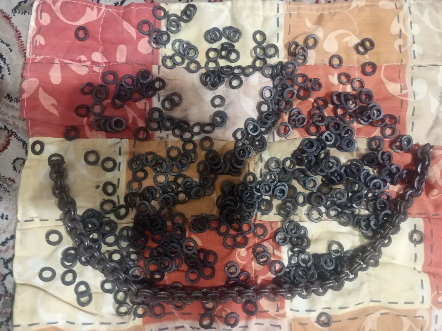 زنجیر واشری|بدلیجات|دهاقان, |دیوار