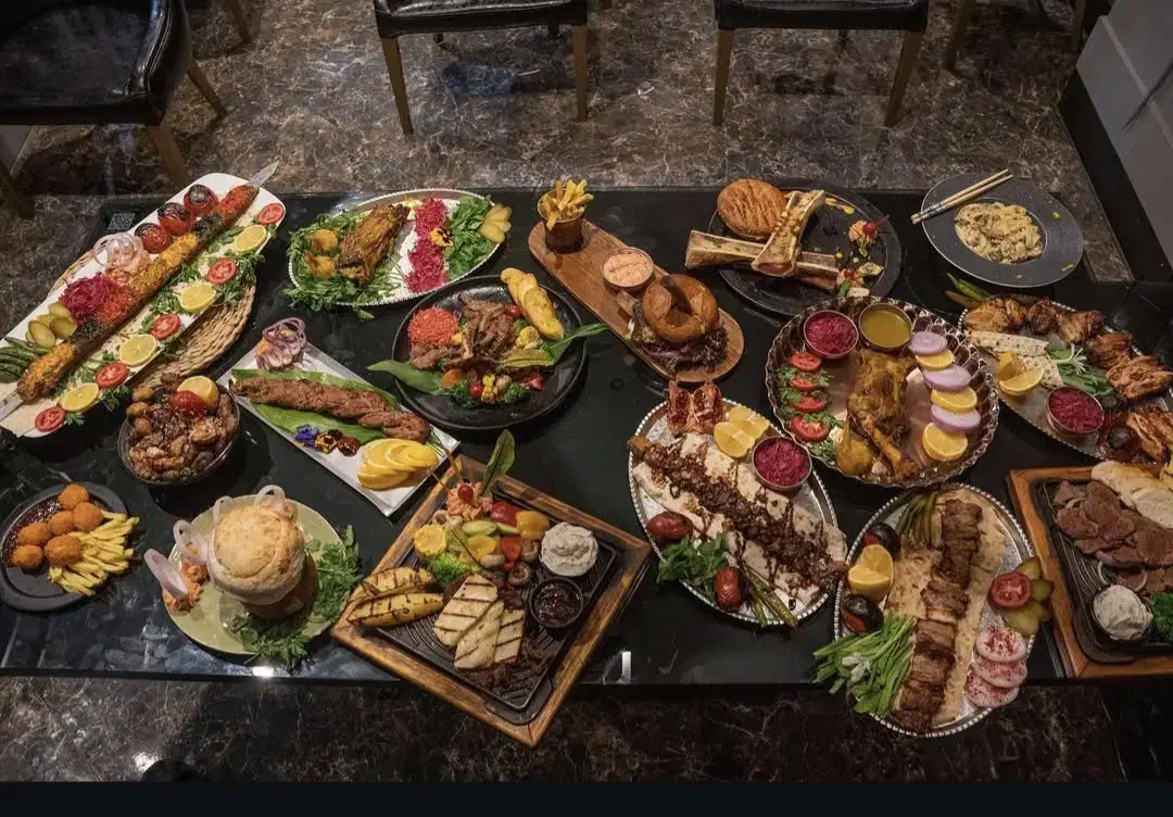 گریل کارحرفه ای.اشپز فرنگی وارد یاوسط کار حرفه ای|استخدام خدمات فروشگاه و رستوران|تهران, فردوس|دیوار