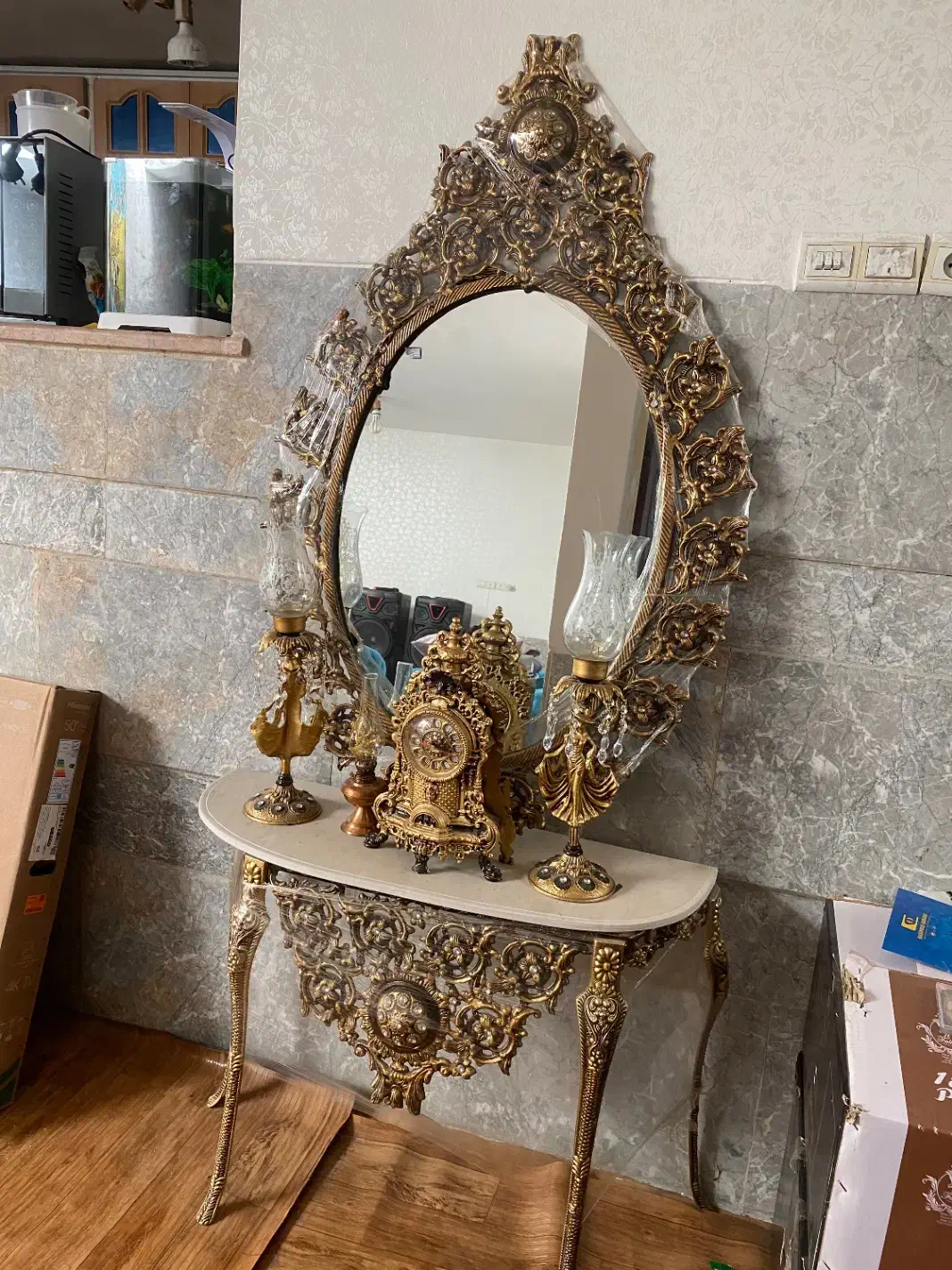 اینه شمعدون|آینه|نجف‌آباد, یزدانشهر|دیوار