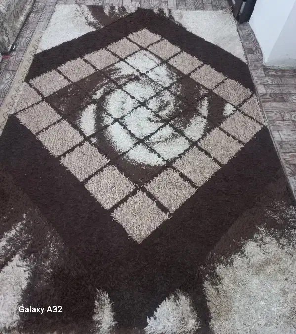 دو عدد فرش شیش متری ست یک جور|فرش|فومن, |دیوار