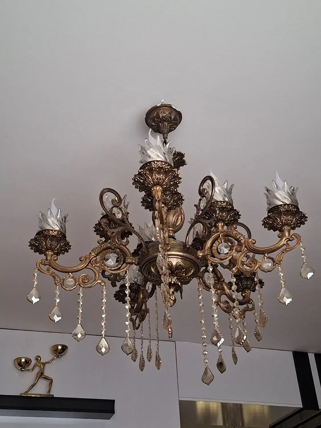 لوستر ۱۰ شاخه|لوستر و چراغ آویز|فولادشهر, مسکن مهر فولادشهر|دیوار