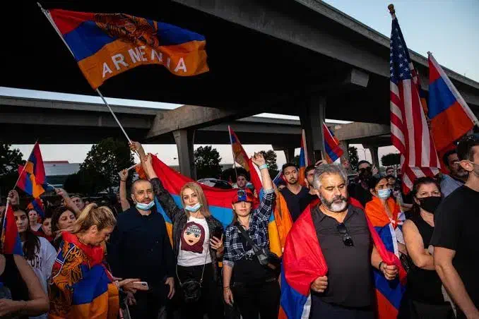 مهاجرت به ارمنستان|خدمات حمل و نقل|تهران, میدان ولیعصر|دیوار