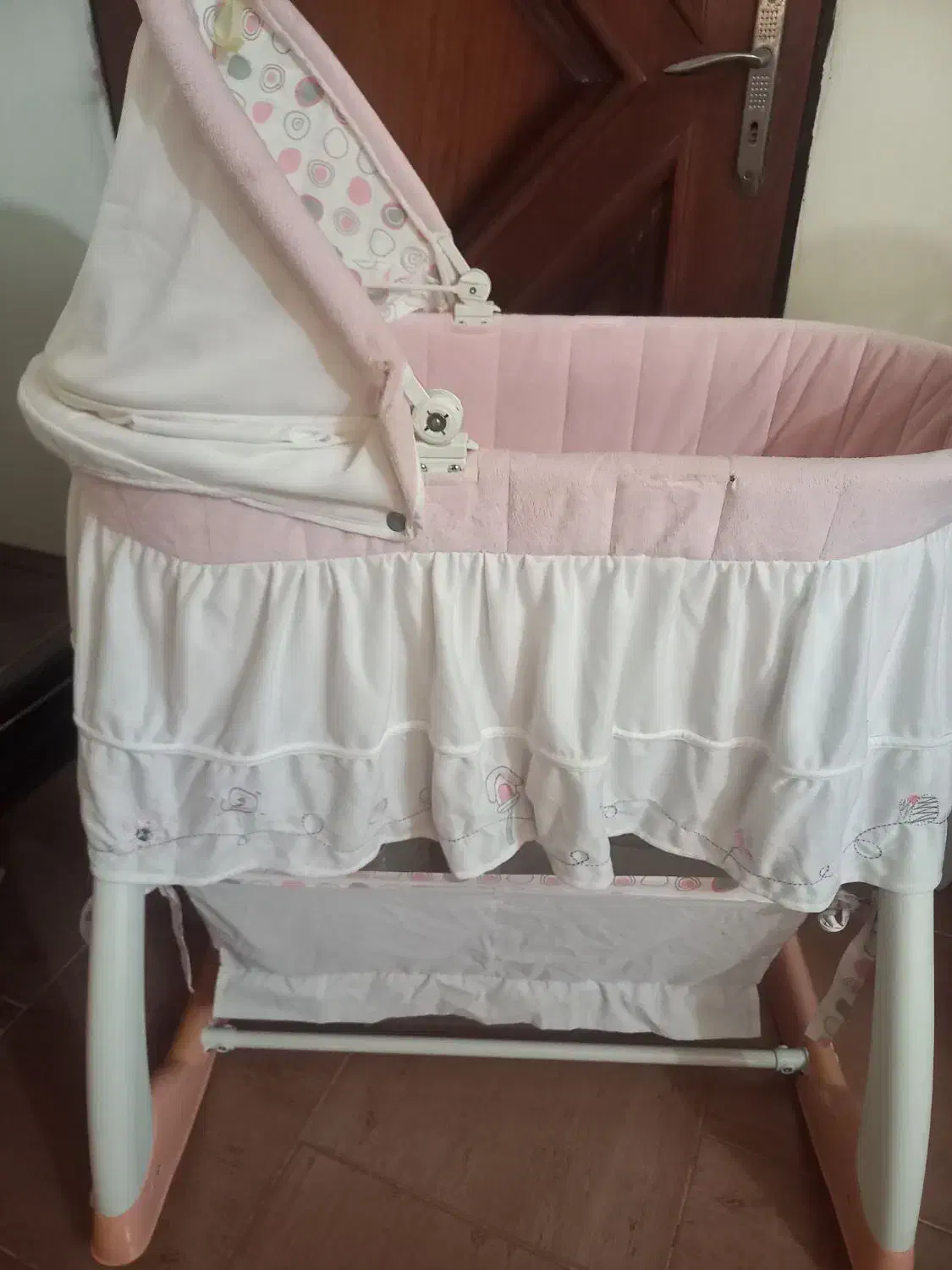 گهواره کودک|تخت و صندلی بچه|رشت, حسین آباد|دیوار