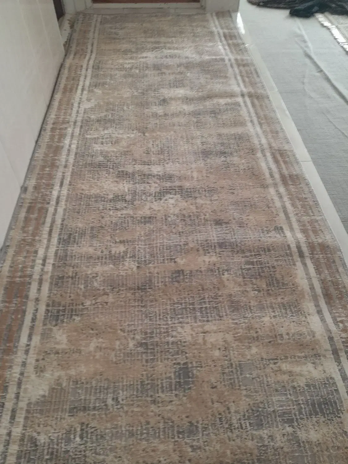 یک عدد کناره ۱در ۳متر ودوعدد فرش ومقدار موکت نو|فرش|زبرخان, |دیوار