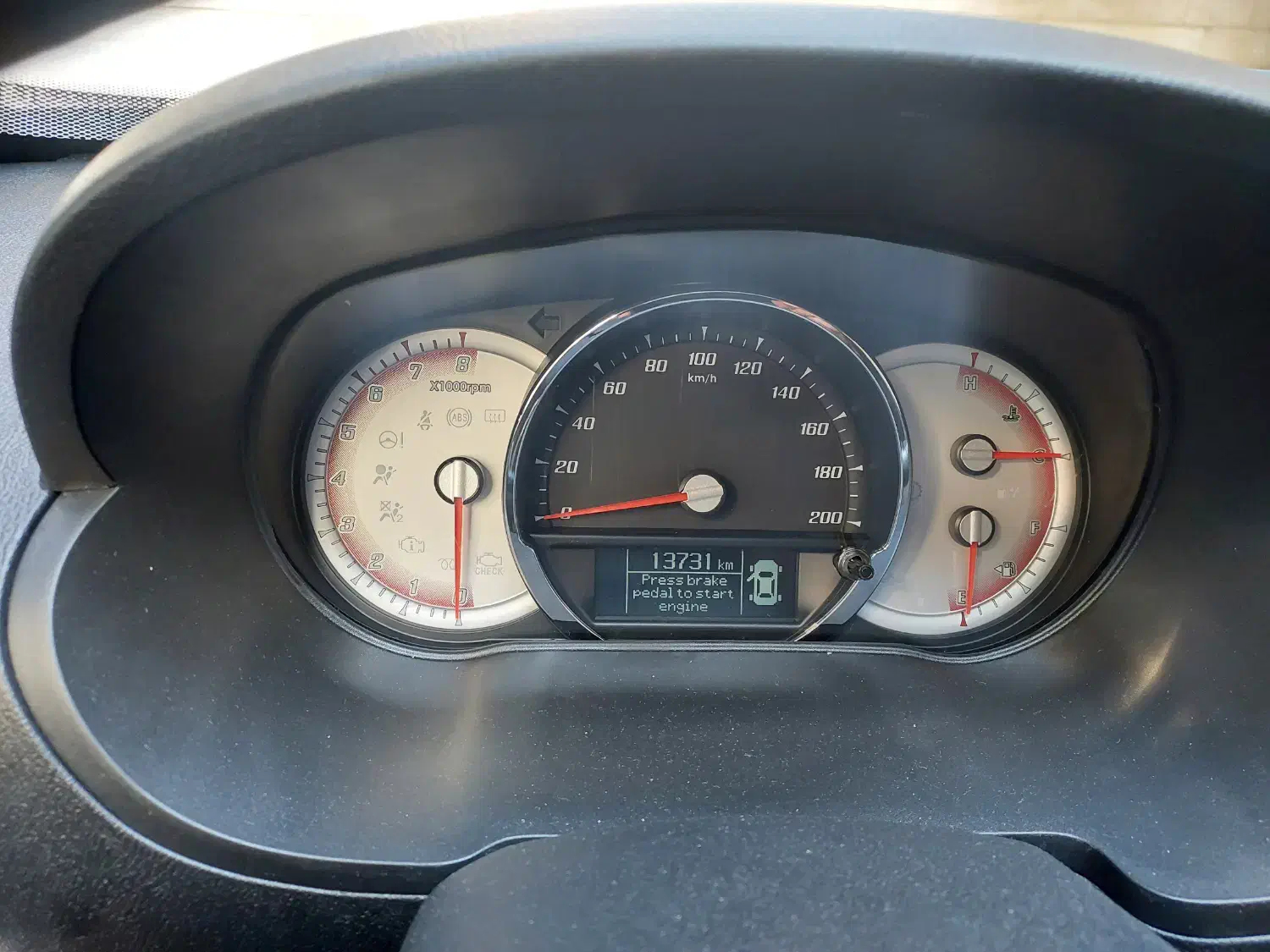 کوییک اتومات فول R پلاس - پارس خودرویی|خودرو سواری و وانت|تهران, شهرآرا|دیوار