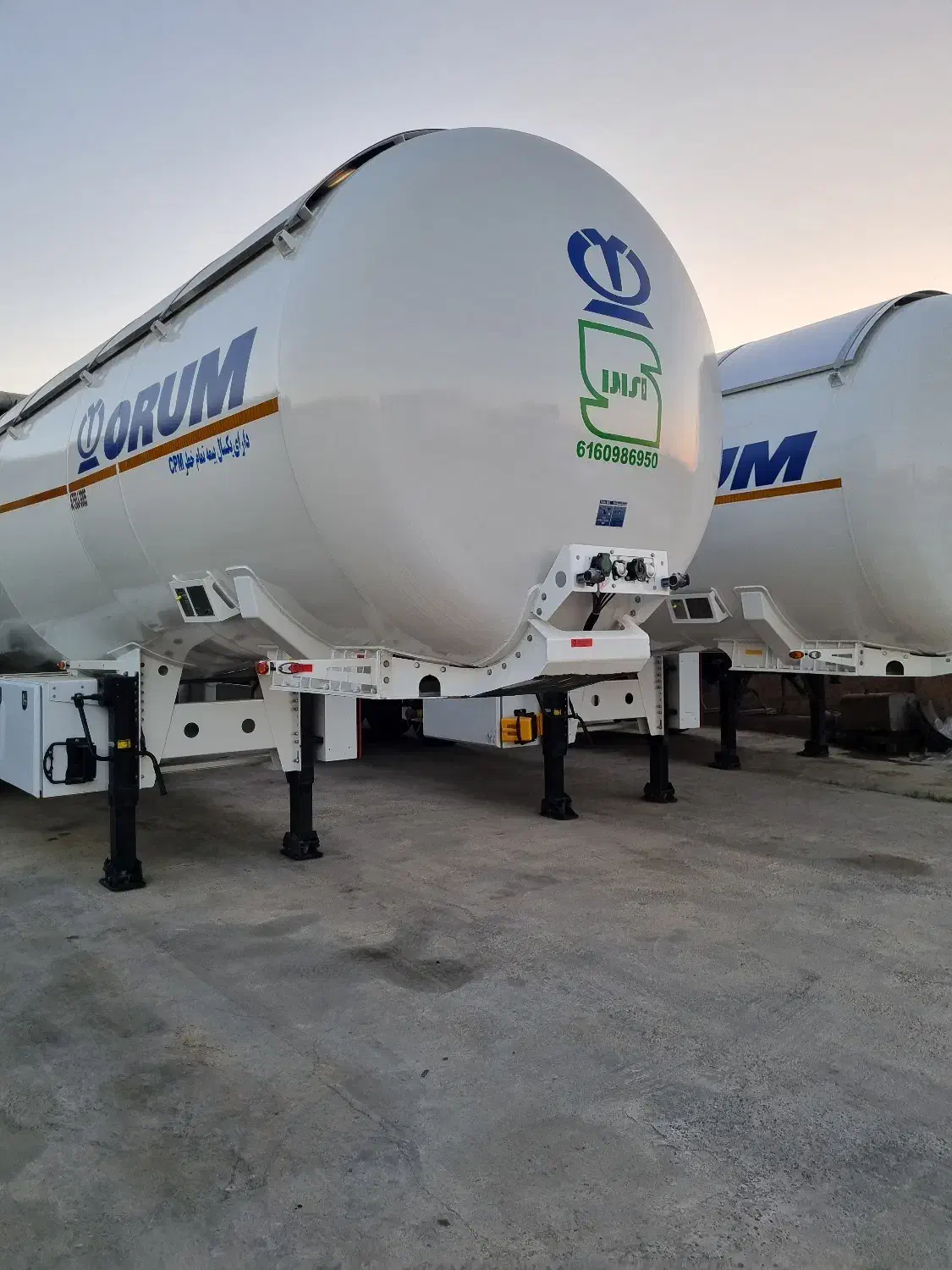 فروش تانکر گاز اروم تریلر|قطعات یدکی و لوازم جانبی|سورک, |دیوار