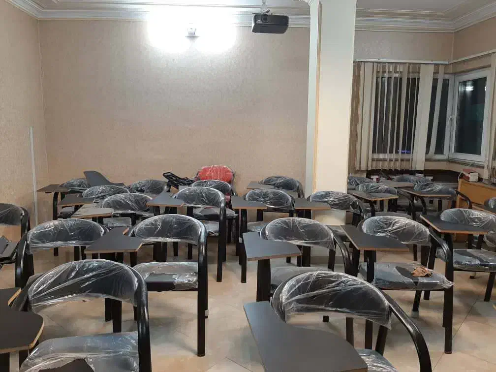 واحد اداری شیک با پارکینگ و روبرو مترو و BRT|فروش دفتر کار، اتاق اداری، مطب|تهران, فلسطین (میدان انقلاب)|دیوار