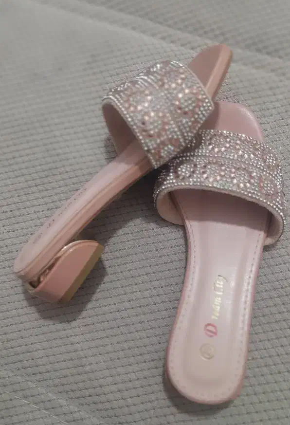 دمپایی مجلسی / بچه‌گانه|کیف، کفش، کمربند|بندرعباس, |دیوار