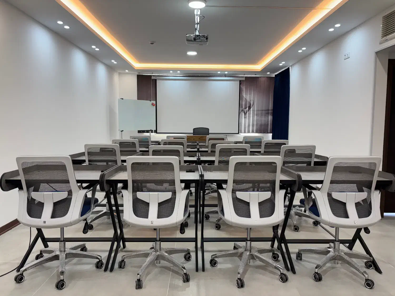 برگزاری دوره های تخصصی ترید|خدمات آموزشی|فولادشهر, B6|دیوار