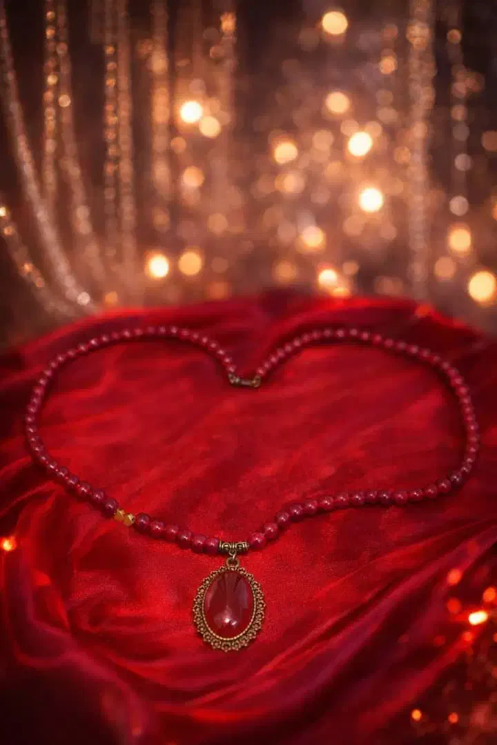 گردن بند|بدلیجات|قائم‌شهر, |دیوار