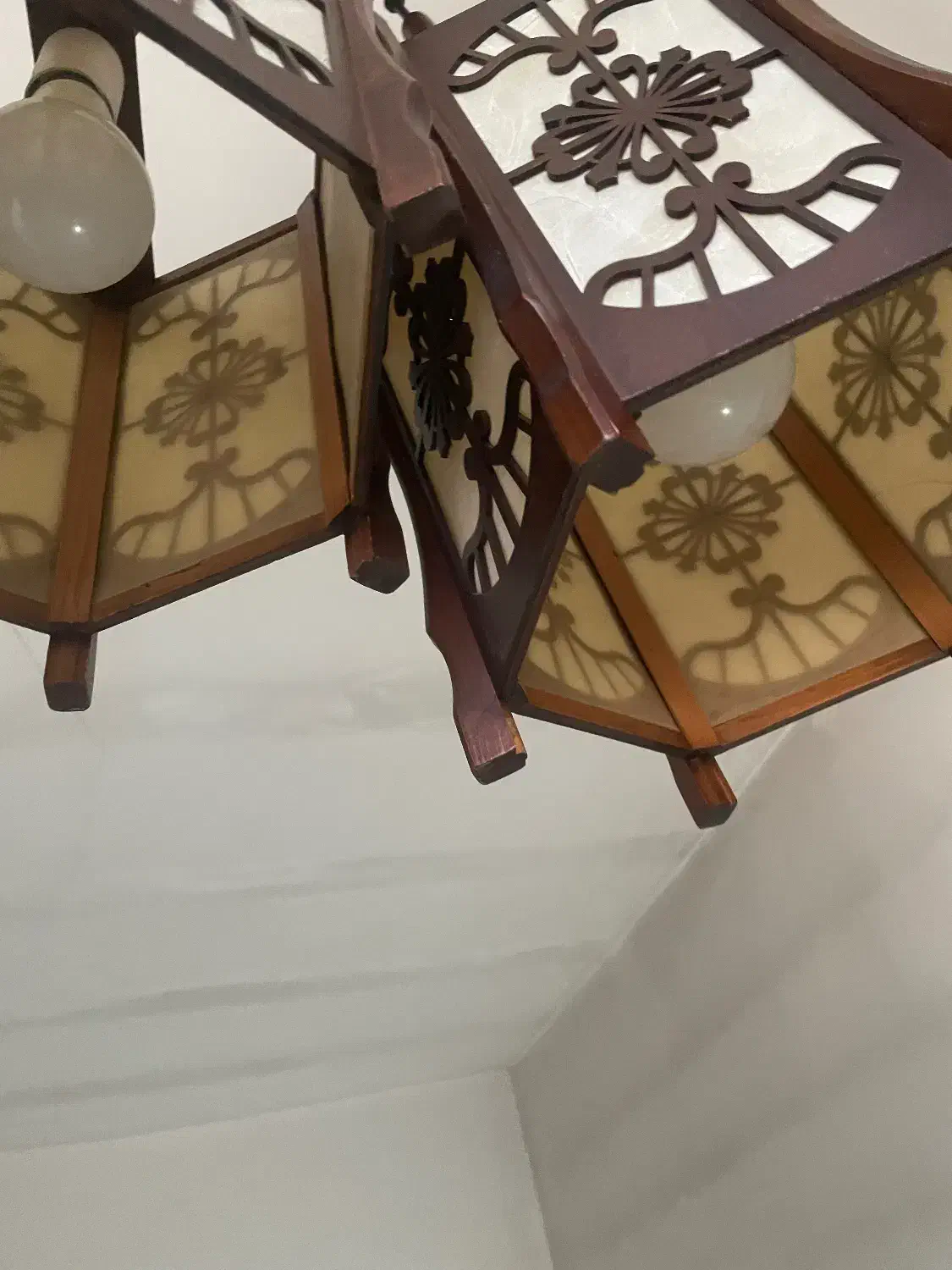 لوستر چوبی ۲ عدد|لوستر و چراغ آویز|اسلام‌شهر, شهرک مفیدی|دیوار