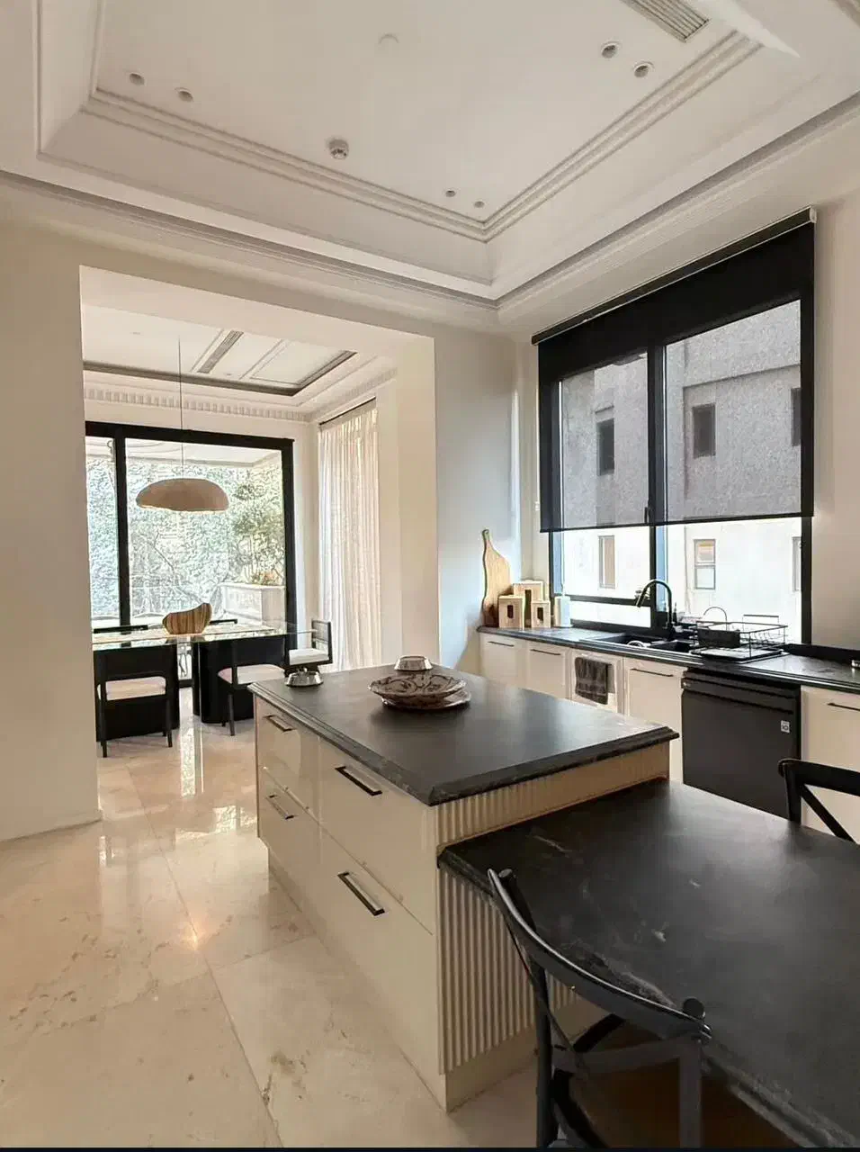 ۲۲۰ متر کلید نخورده فرمانیه شرقی منتظر لمس شما