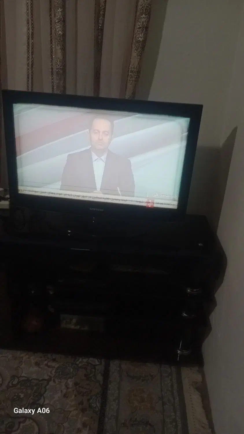 تلویزون سامسونگ ۳۲ اینج|تلویزیون و پروژکتور|قوچان, |دیوار