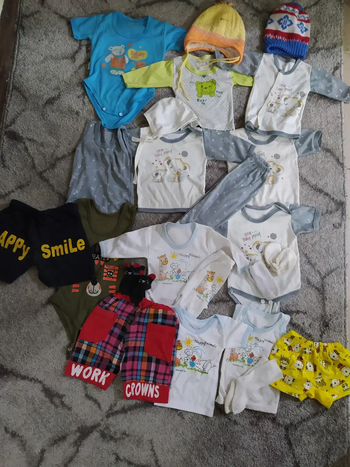 لباس نوزادی|کفش و لباس بچه|اسلام‌‌آباد غرب, |دیوار