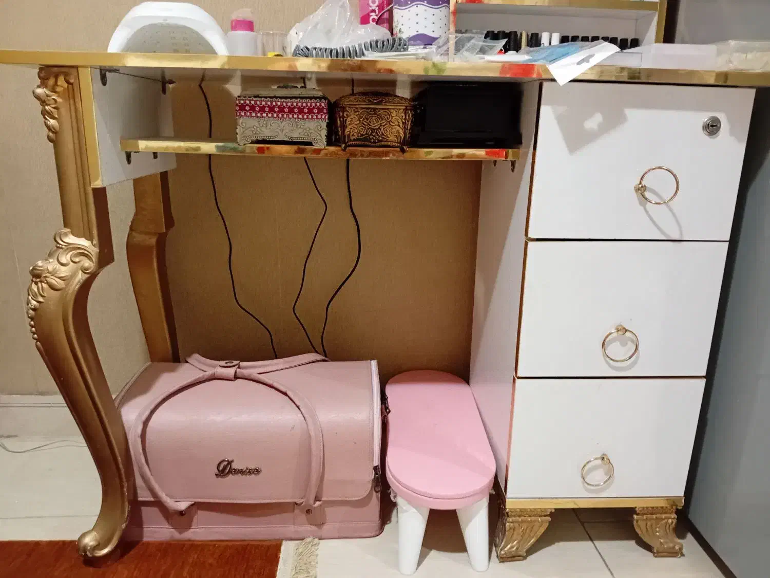 لوازم کاشت ناخن|آرایشی، بهداشتی، درمانی|مشکیندشت, |دیوار